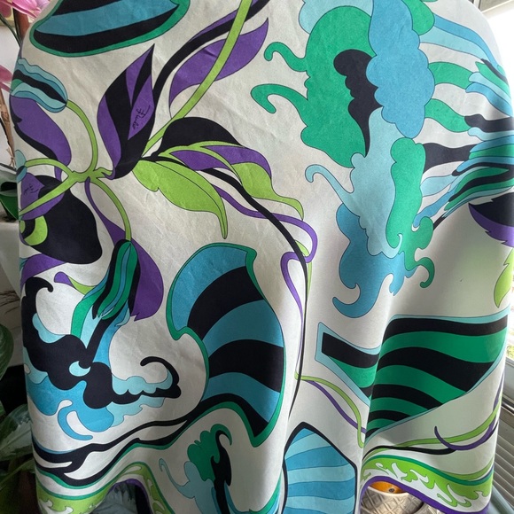 Emilio Pucci Floral Silk Print Scarf. - Picture 2 of 16